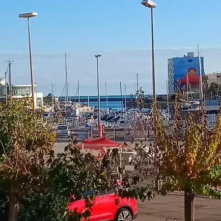 Indigo & Flamants Roses Vue 5mn Et Parc Des Expositions Arena Aeroport Apartment *